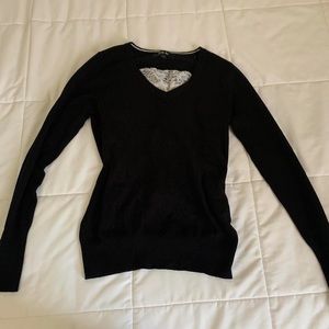 Black knitted long sleeve sweater